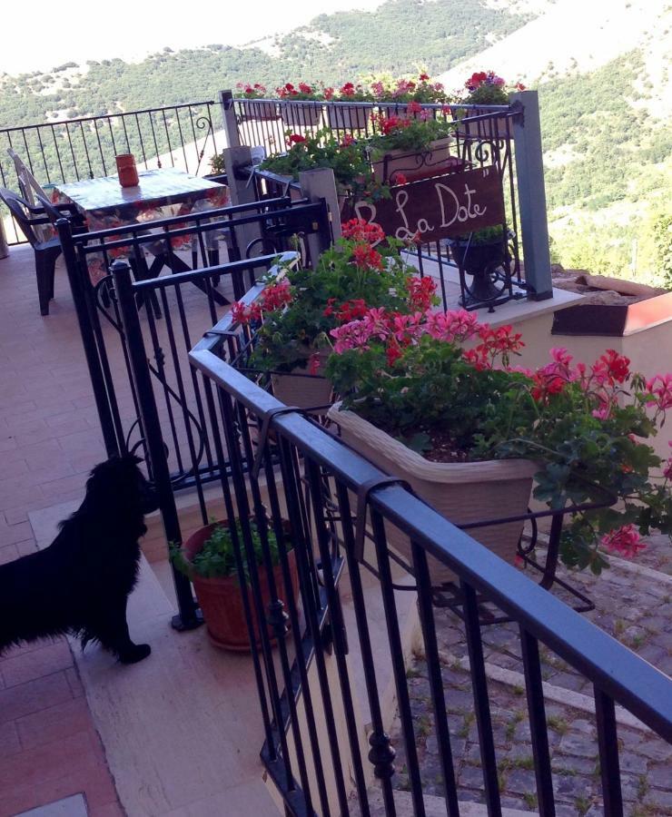Bed and Breakfast La Dote Santo Stefano Di Sessanio Exteriér fotografie